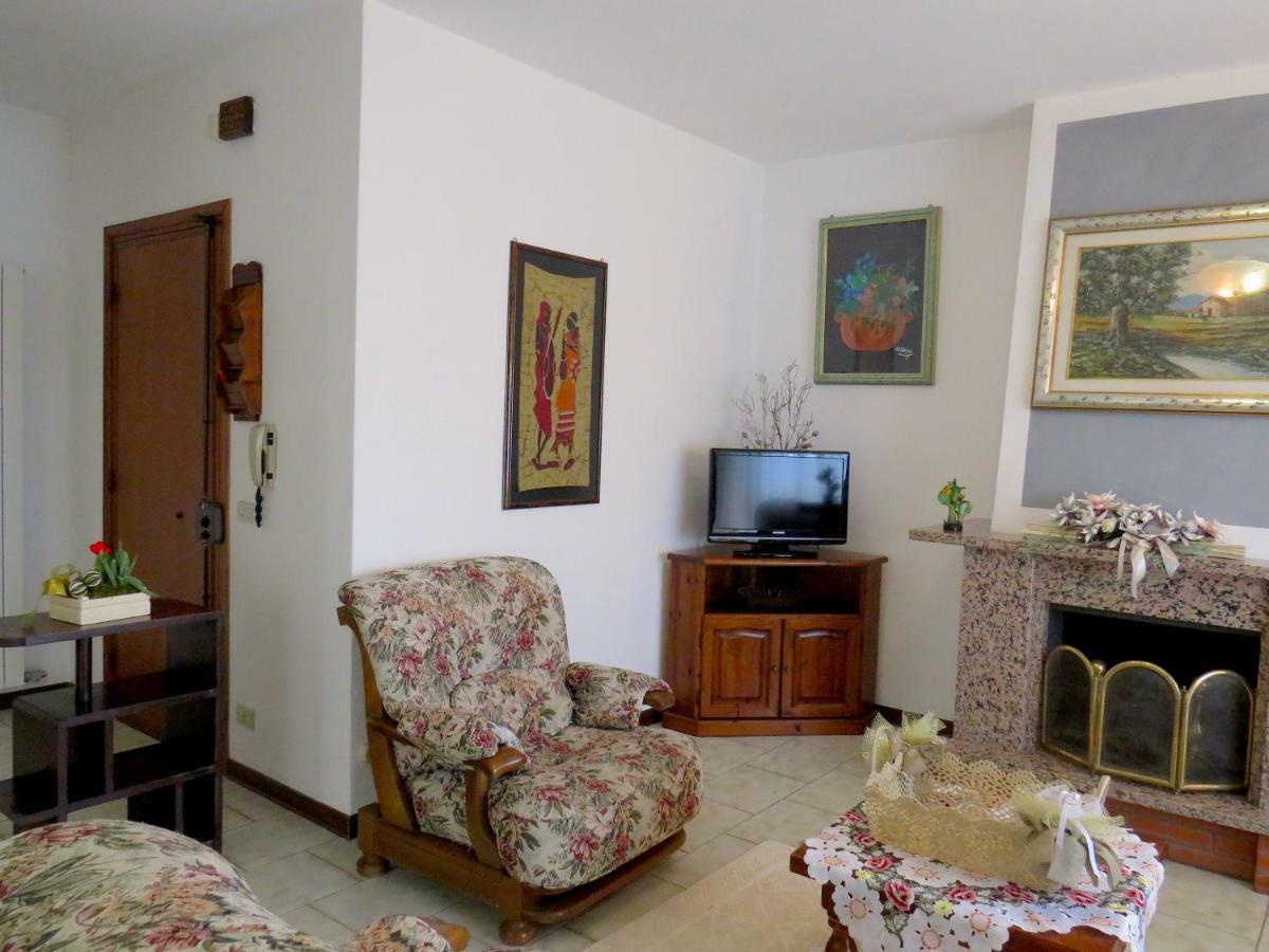 Grazia Appartamento Family Barga Exteriör bild